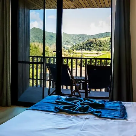 בית נופש Furnas Houses פורנס